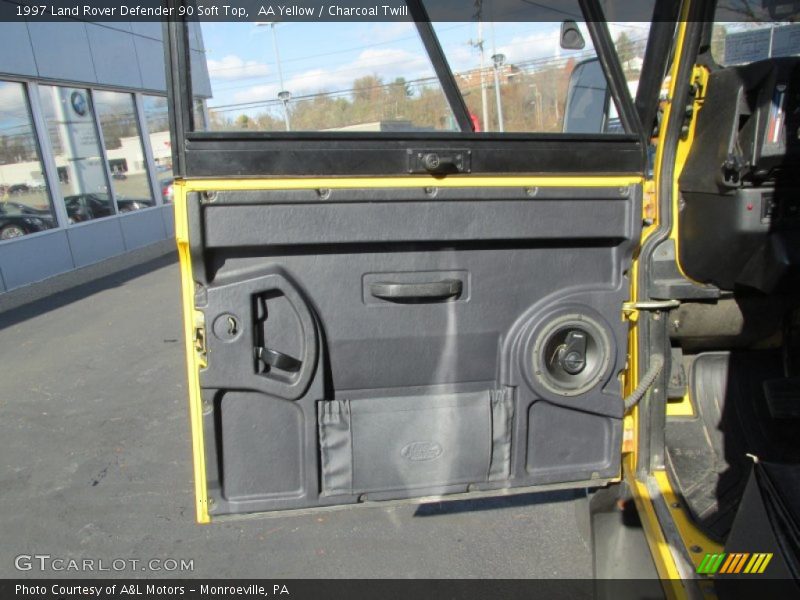 Door Panel of 1997 Defender 90 Soft Top