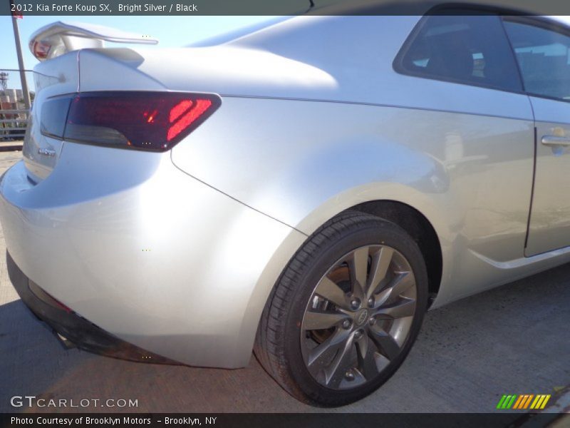 Bright Silver / Black 2012 Kia Forte Koup SX