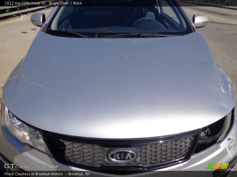 Bright Silver / Black 2012 Kia Forte Koup SX