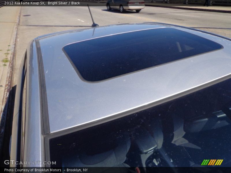 Bright Silver / Black 2012 Kia Forte Koup SX