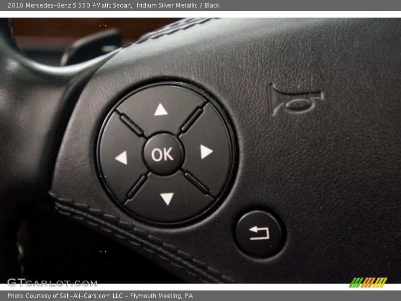 Controls of 2010 S 550 4Matic Sedan