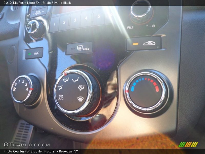 Bright Silver / Black 2012 Kia Forte Koup SX