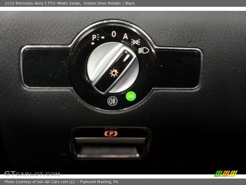 Controls of 2010 S 550 4Matic Sedan