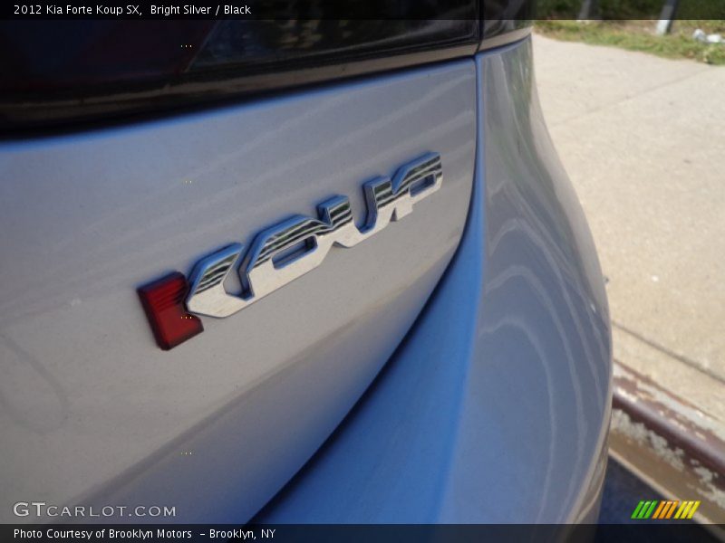 Bright Silver / Black 2012 Kia Forte Koup SX