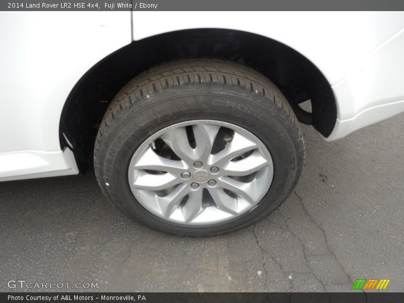 Fuji White / Ebony 2014 Land Rover LR2 HSE 4x4