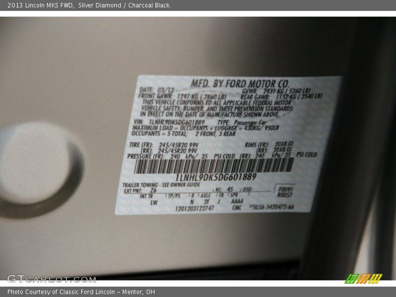 Silver Diamond / Charcoal Black 2013 Lincoln MKS FWD