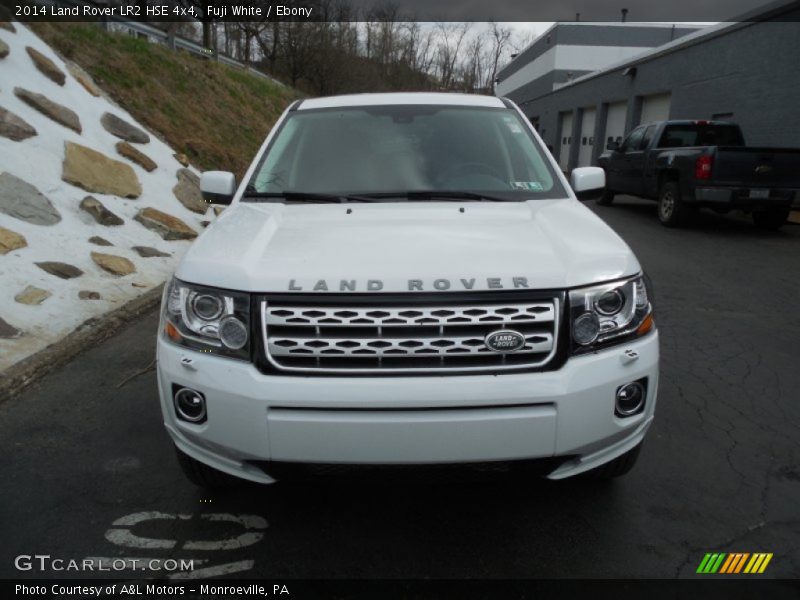 Fuji White / Ebony 2014 Land Rover LR2 HSE 4x4