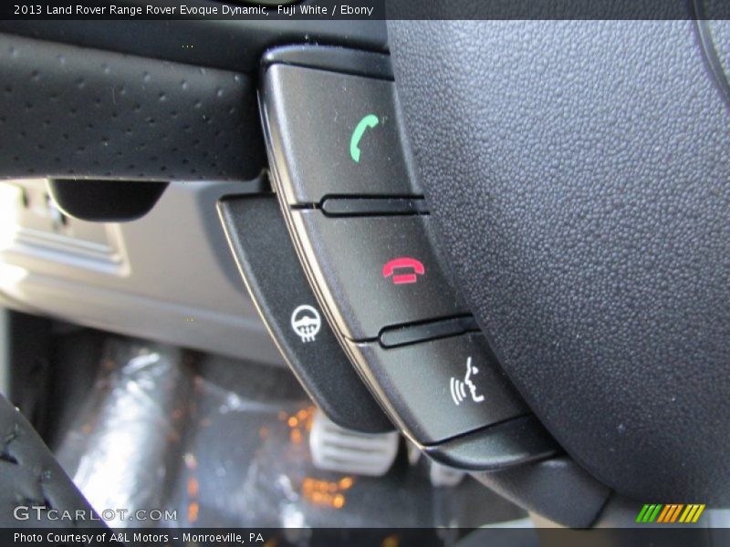 Fuji White / Ebony 2013 Land Rover Range Rover Evoque Dynamic