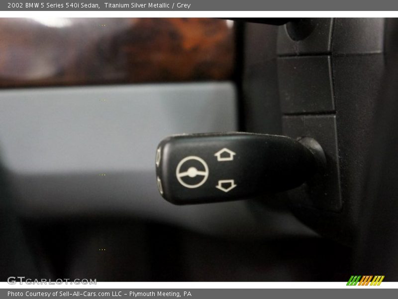 Titanium Silver Metallic / Grey 2002 BMW 5 Series 540i Sedan