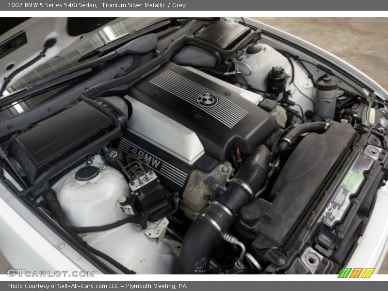  2002 5 Series 540i Sedan Engine - 4.4L DOHC 32V V8