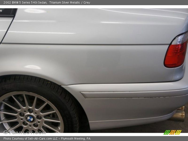 Titanium Silver Metallic / Grey 2002 BMW 5 Series 540i Sedan
