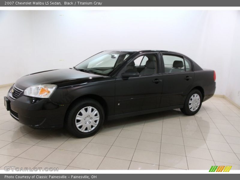 Front 3/4 View of 2007 Malibu LS Sedan