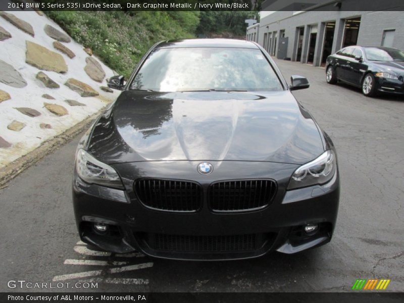 Dark Graphite Metallic / Ivory White/Black 2014 BMW 5 Series 535i xDrive Sedan