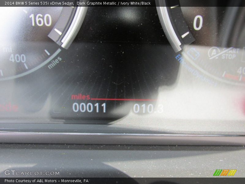 Dark Graphite Metallic / Ivory White/Black 2014 BMW 5 Series 535i xDrive Sedan