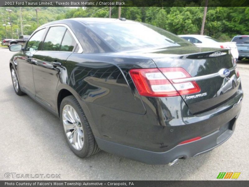 Tuxedo Black Metallic / Charcoal Black 2013 Ford Taurus Limited
