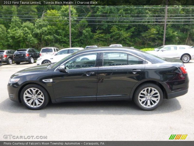 Tuxedo Black Metallic / Charcoal Black 2013 Ford Taurus Limited