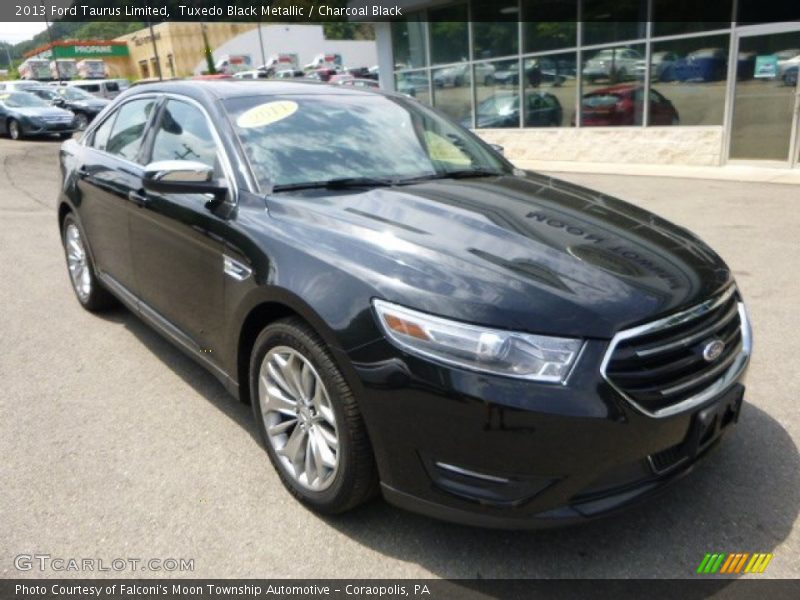 Tuxedo Black Metallic / Charcoal Black 2013 Ford Taurus Limited