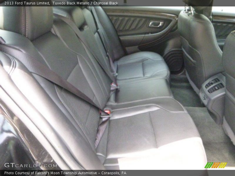 Tuxedo Black Metallic / Charcoal Black 2013 Ford Taurus Limited
