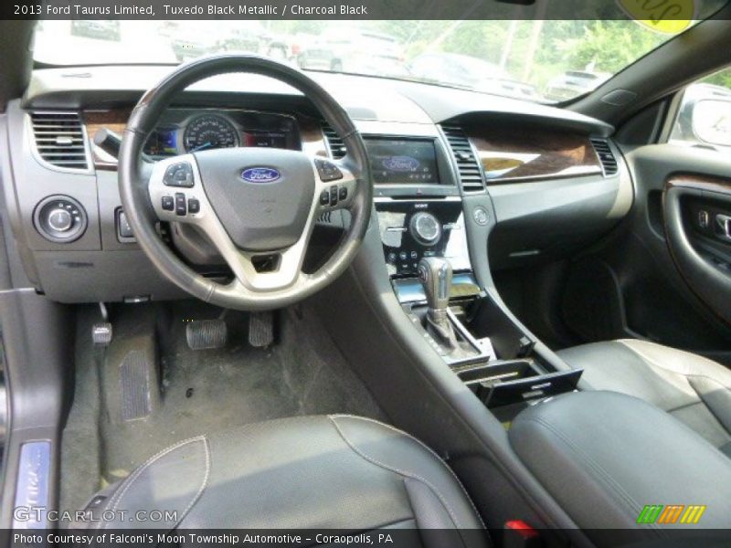 Tuxedo Black Metallic / Charcoal Black 2013 Ford Taurus Limited