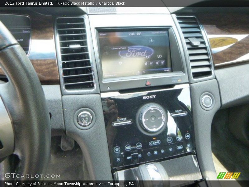 Tuxedo Black Metallic / Charcoal Black 2013 Ford Taurus Limited
