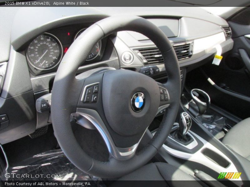 Alpine White / Black 2015 BMW X1 xDrive28i