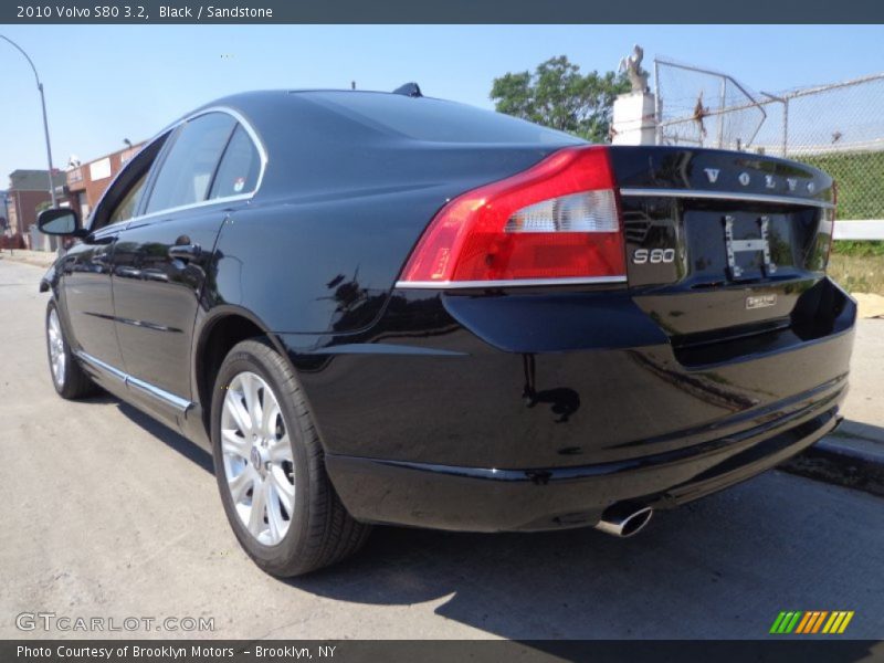 Black / Sandstone 2010 Volvo S80 3.2