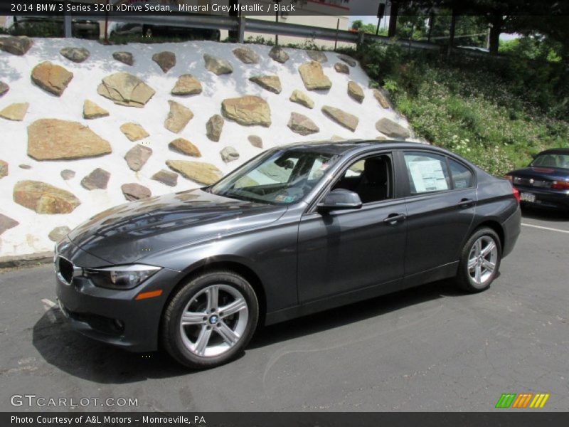 Mineral Grey Metallic / Black 2014 BMW 3 Series 320i xDrive Sedan