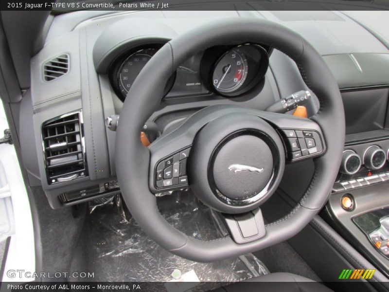  2015 F-TYPE V8 S Convertible Steering Wheel