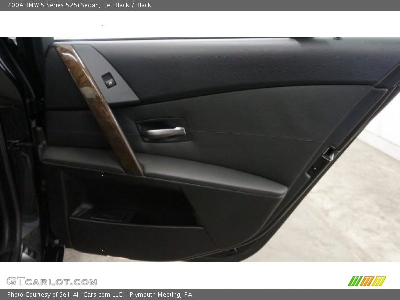 Jet Black / Black 2004 BMW 5 Series 525i Sedan