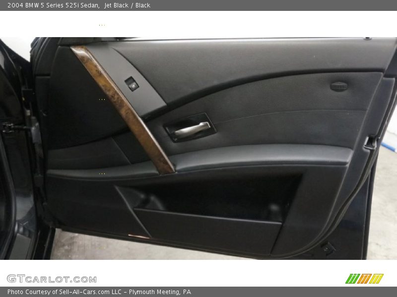 Jet Black / Black 2004 BMW 5 Series 525i Sedan