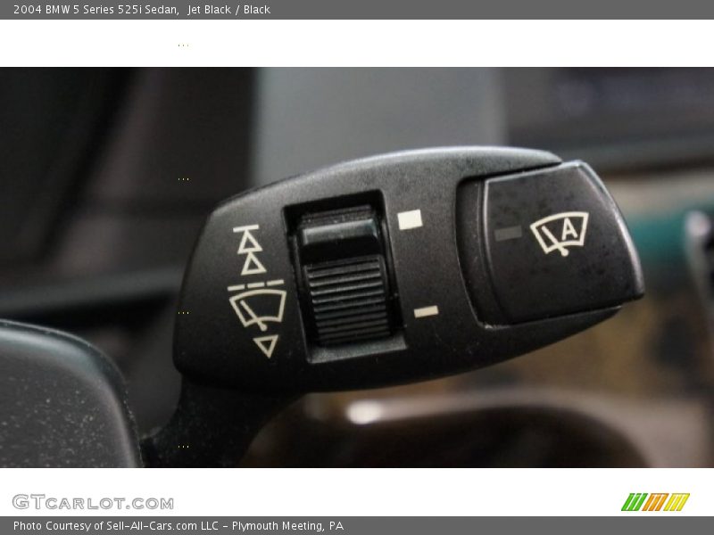 Jet Black / Black 2004 BMW 5 Series 525i Sedan