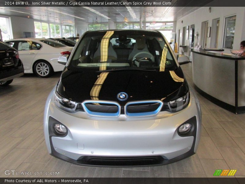 Ionic Silver Metallic / Giga Cassia Natural Leather/Carum Spice Grey Wool Cloth 2014 BMW i3