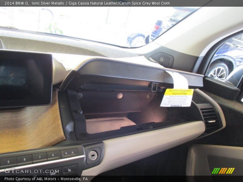 Ionic Silver Metallic / Giga Cassia Natural Leather/Carum Spice Grey Wool Cloth 2014 BMW i3
