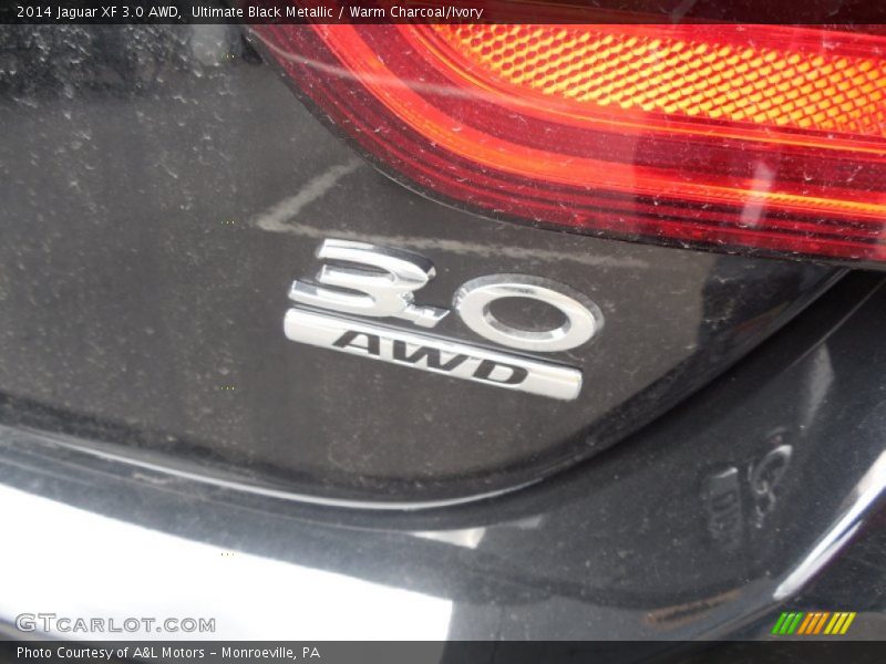 Ultimate Black Metallic / Warm Charcoal/Ivory 2014 Jaguar XF 3.0 AWD