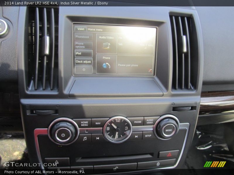 Indus Silver Metallic / Ebony 2014 Land Rover LR2 HSE 4x4