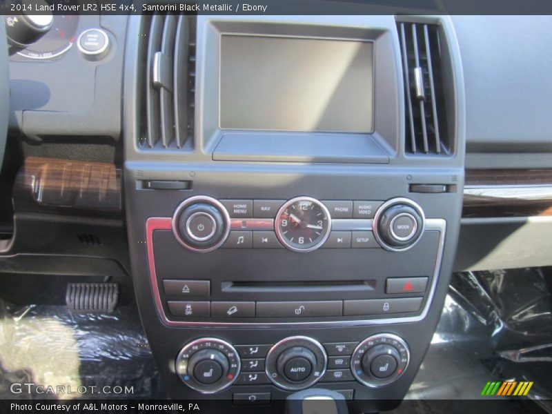 Santorini Black Metallic / Ebony 2014 Land Rover LR2 HSE 4x4