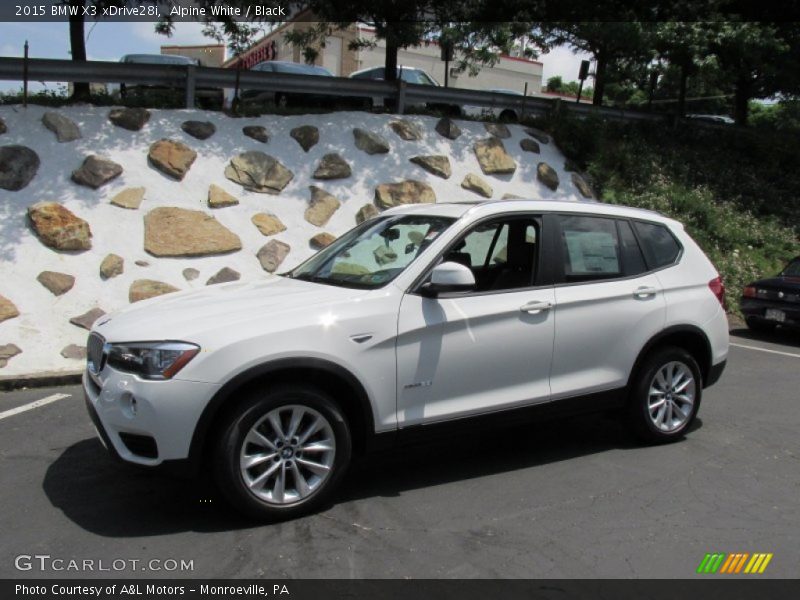 Front 3/4 View of 2015 X3 xDrive28i
