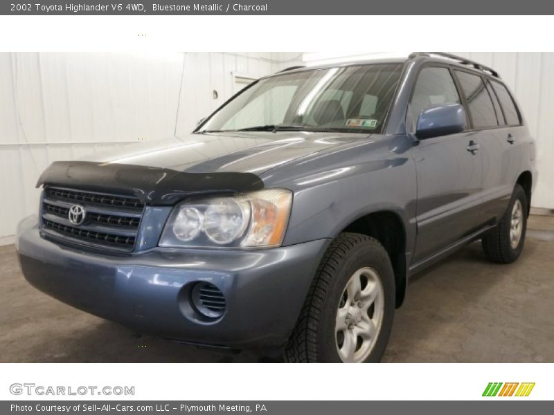 Bluestone Metallic / Charcoal 2002 Toyota Highlander V6 4WD