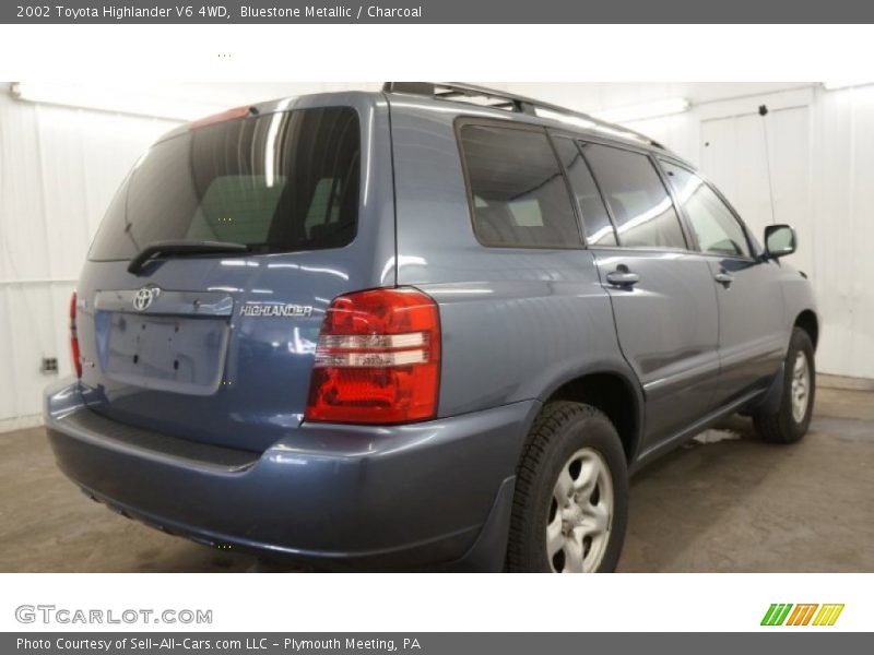 Bluestone Metallic / Charcoal 2002 Toyota Highlander V6 4WD
