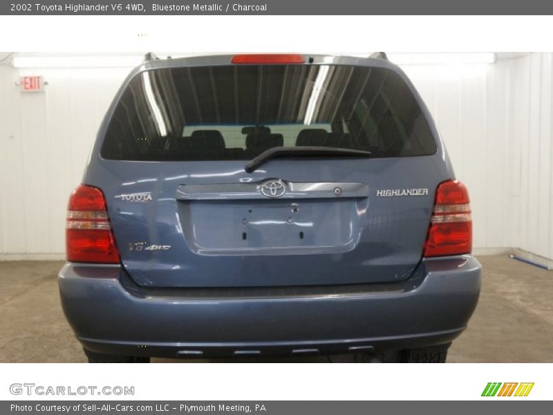 Bluestone Metallic / Charcoal 2002 Toyota Highlander V6 4WD