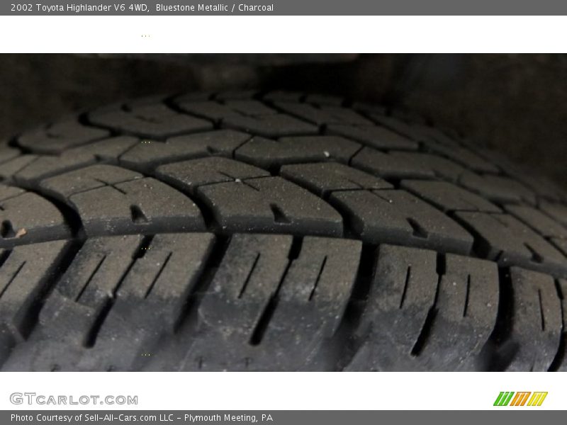 Bluestone Metallic / Charcoal 2002 Toyota Highlander V6 4WD