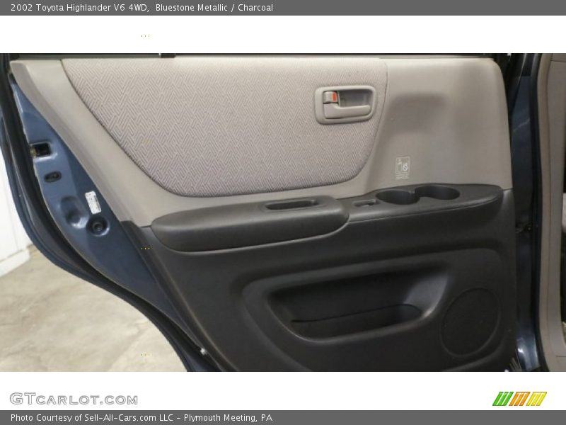 Bluestone Metallic / Charcoal 2002 Toyota Highlander V6 4WD
