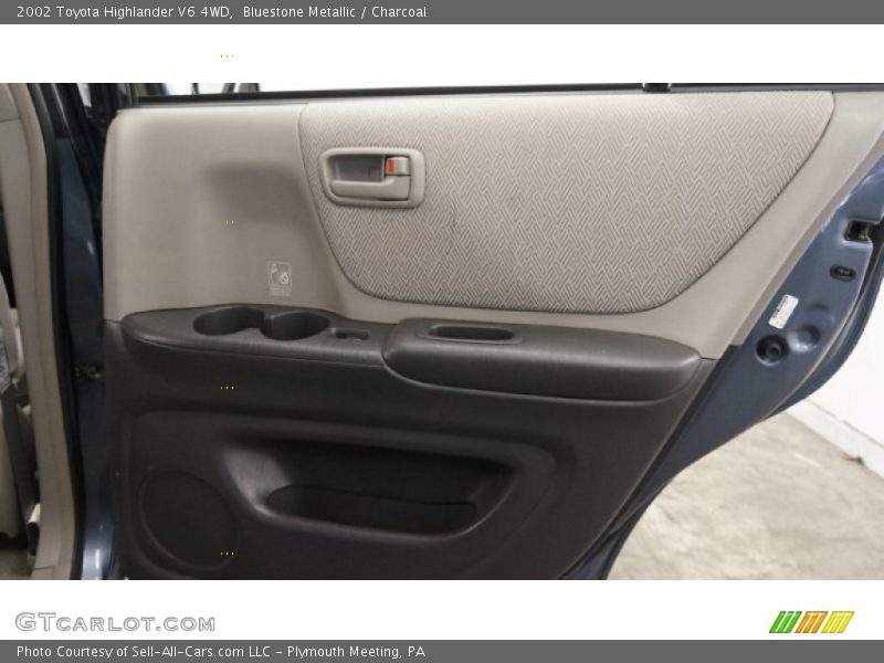 Bluestone Metallic / Charcoal 2002 Toyota Highlander V6 4WD