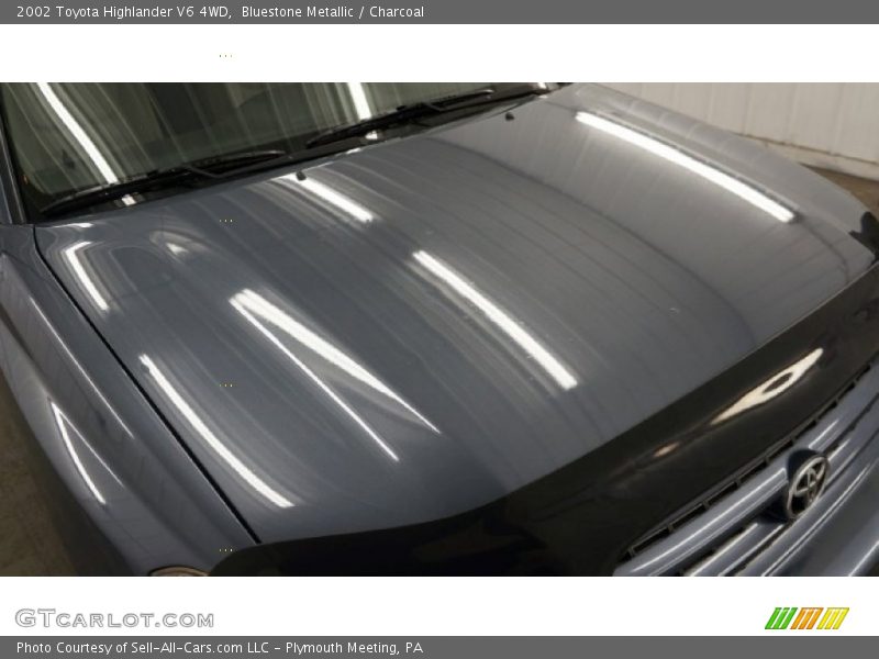 Bluestone Metallic / Charcoal 2002 Toyota Highlander V6 4WD