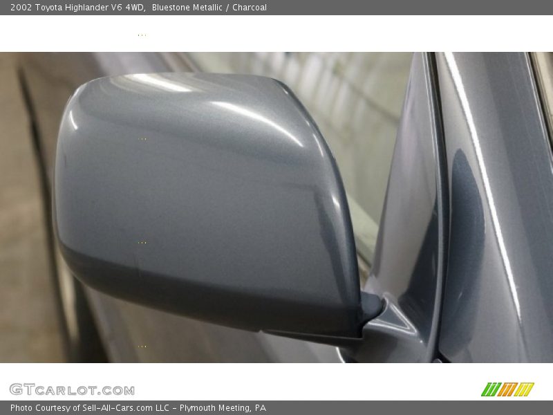 Bluestone Metallic / Charcoal 2002 Toyota Highlander V6 4WD