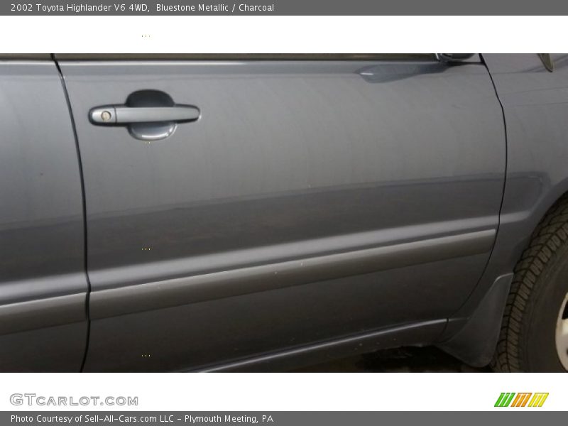 Bluestone Metallic / Charcoal 2002 Toyota Highlander V6 4WD