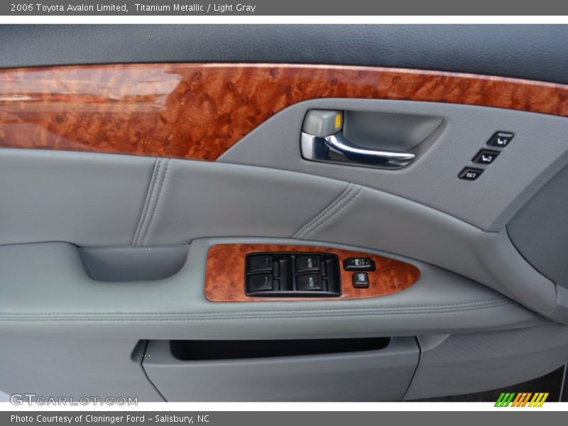 Titanium Metallic / Light Gray 2006 Toyota Avalon Limited
