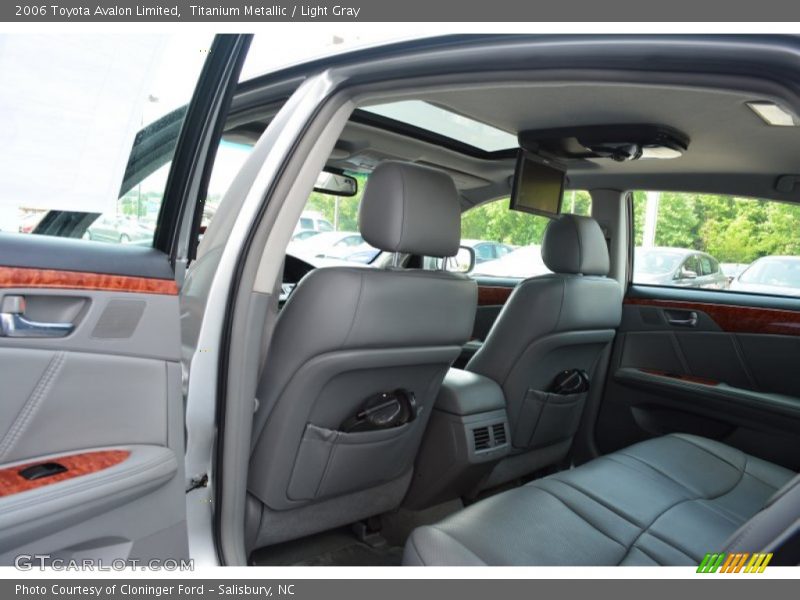Titanium Metallic / Light Gray 2006 Toyota Avalon Limited