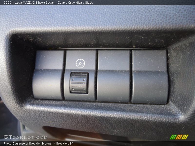 Galaxy Gray Mica / Black 2009 Mazda MAZDA3 i Sport Sedan