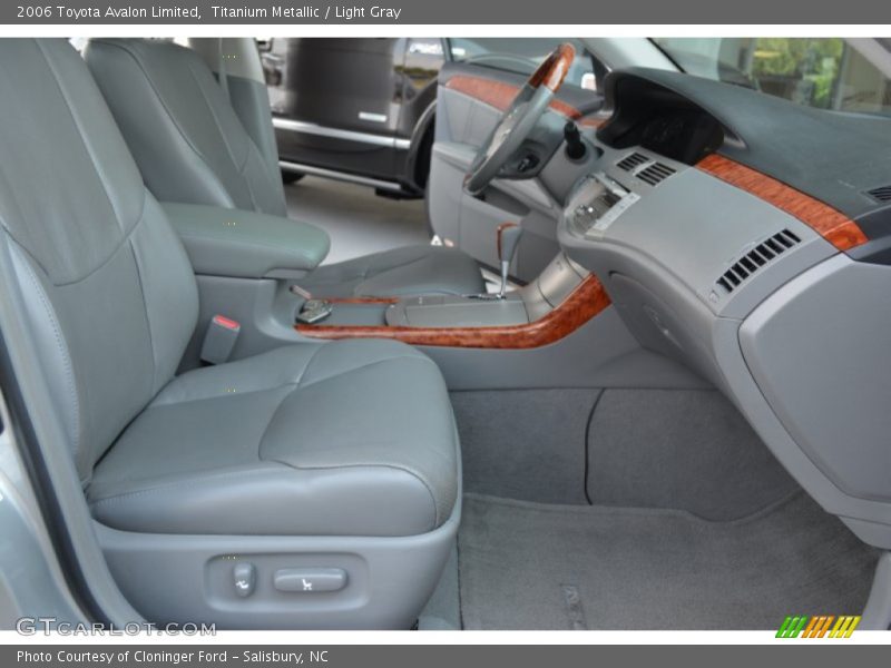 Titanium Metallic / Light Gray 2006 Toyota Avalon Limited